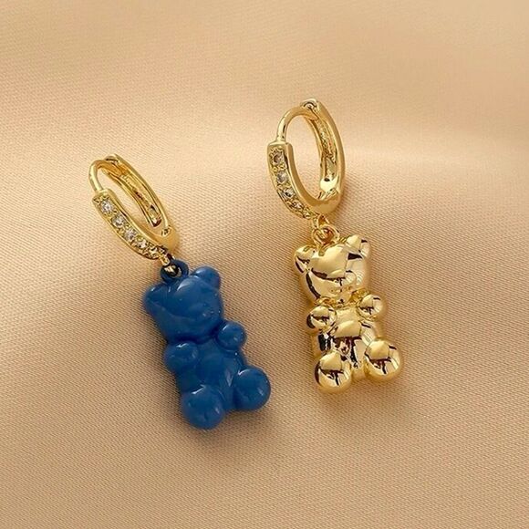 Kawaii Pastel Goth Gold Overlay Rhinestone Hoop Mismatched Teddy Bear Earrings - Picture 1 of 4